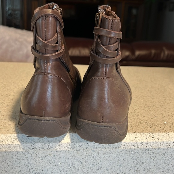 Clarks Women's Christine Tilt Ankle Boot Casual Zip Up Brown 7.5 W - Picture 4 of 6